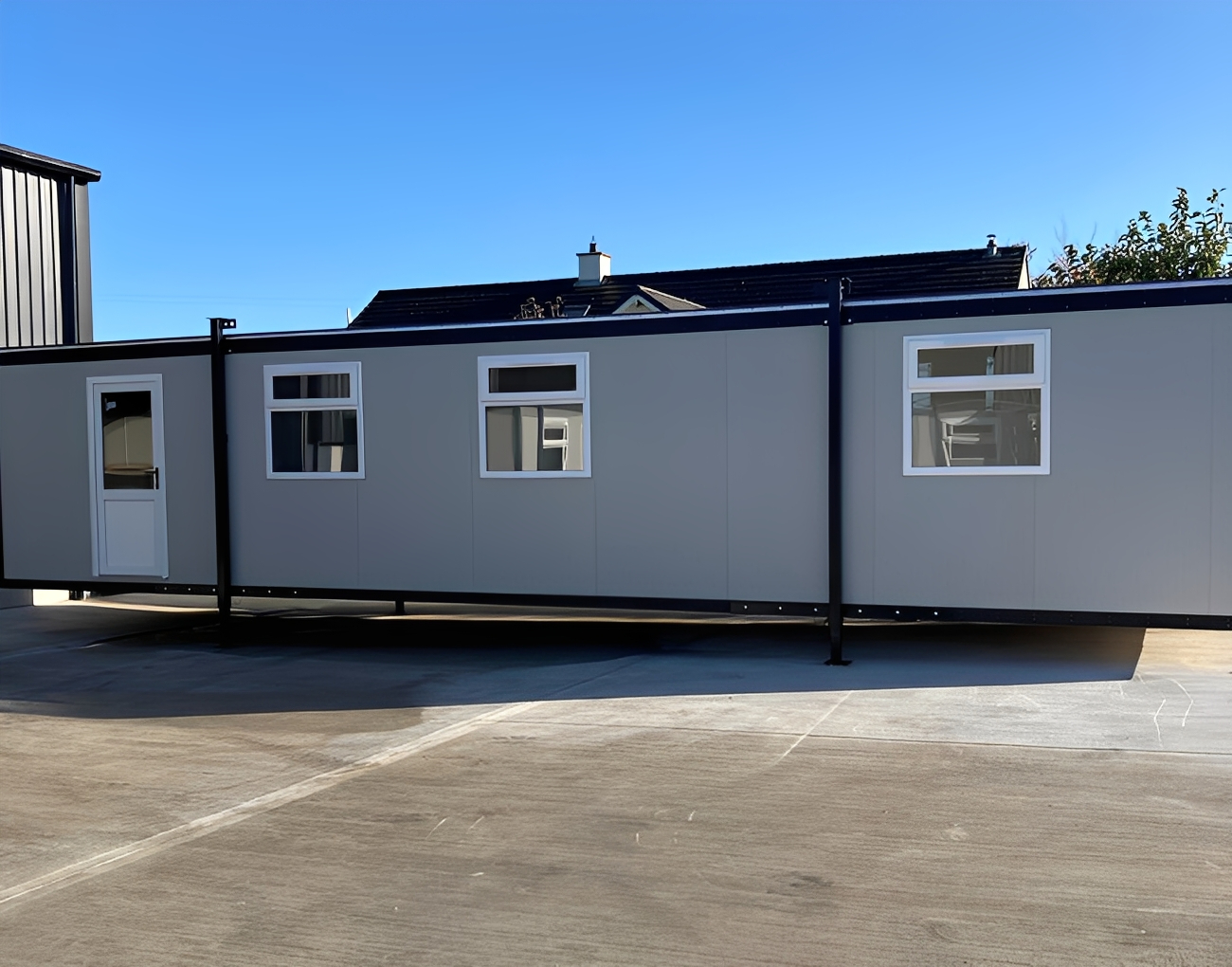 40Ft x 10Ft Jackleg Office Cabin - Image 4